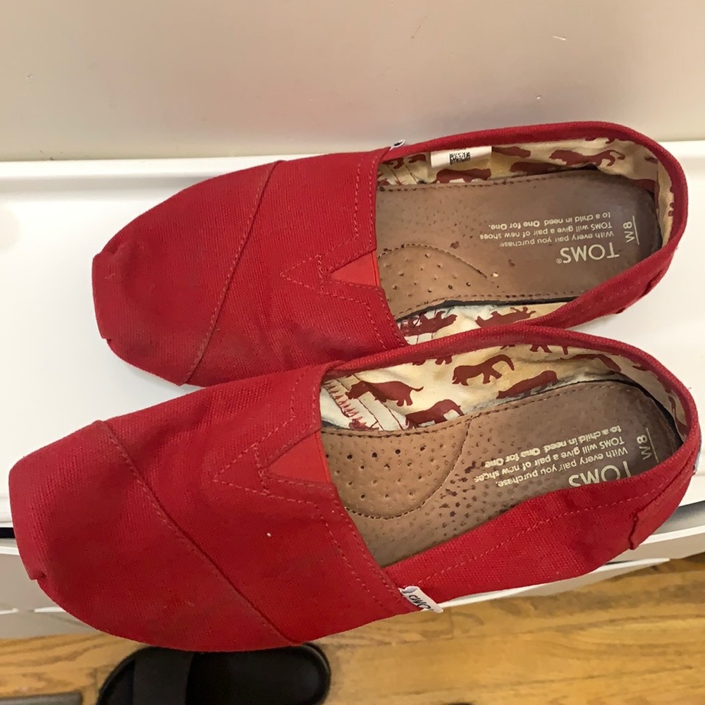 Don’t fit me anymore. Worn a couple of times.